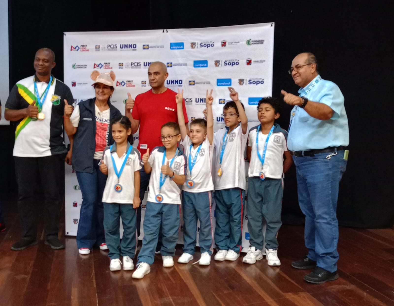 Equipo Robotech en torneo internacional